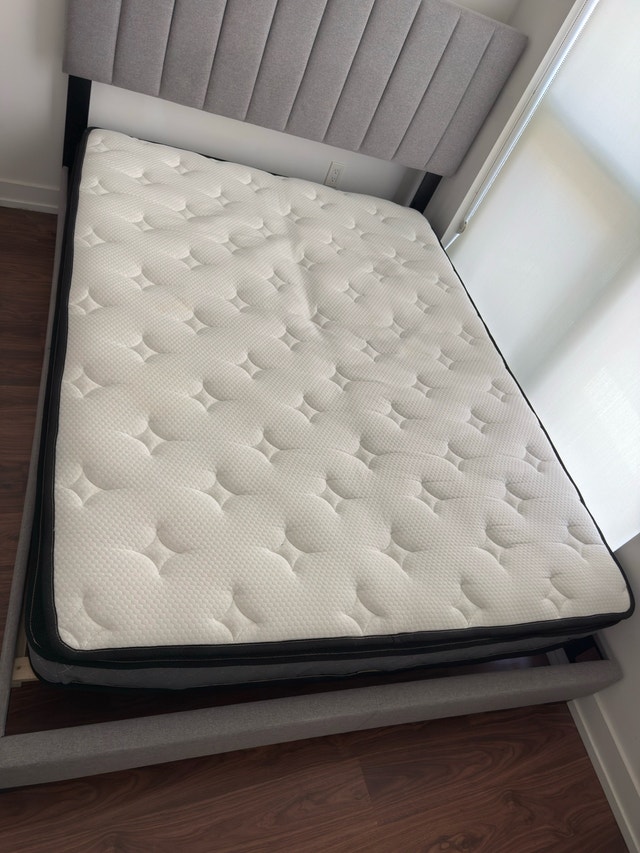 Queen Size Mattress - photo 2