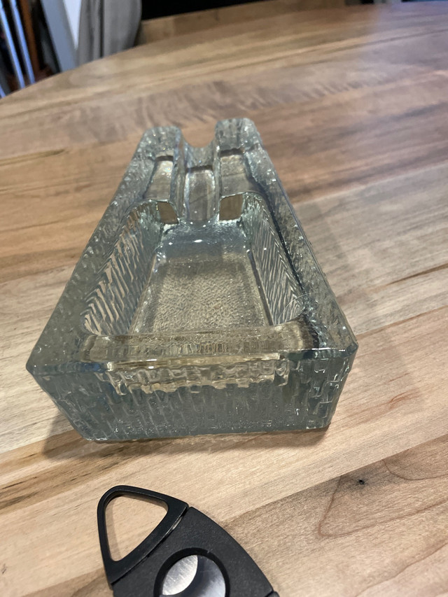 Heavy glass cigar ashtray - photo 3