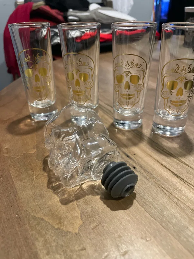 Skull Shot Glasses thumbnail
