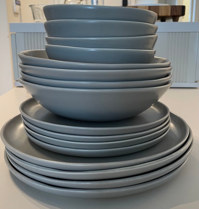 Fable Dinnerware Set