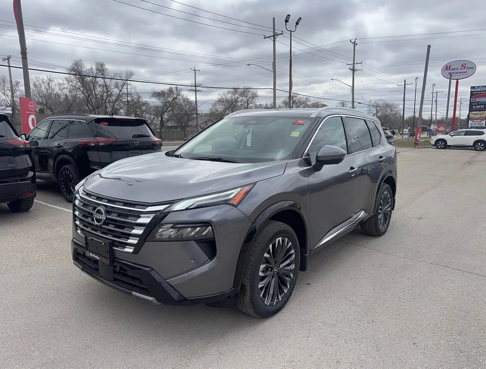 2026 Nissan Rogue Platinum - photo 3