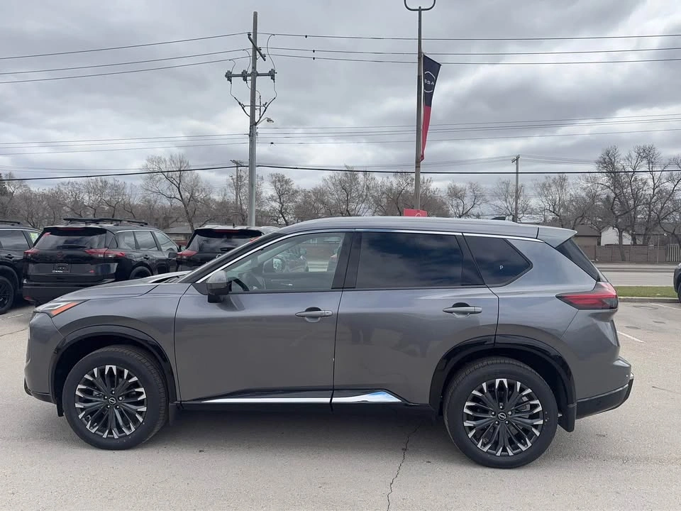 2026 Nissan Rogue Platinum - photo 4
