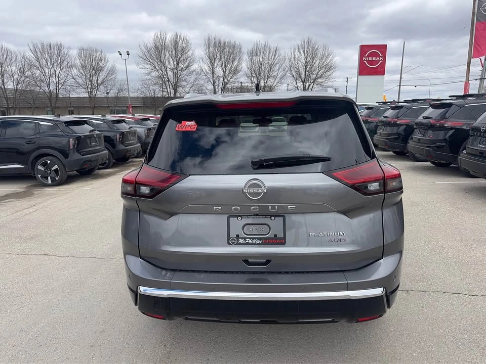 2026 Nissan Rogue Platinum - photo 5