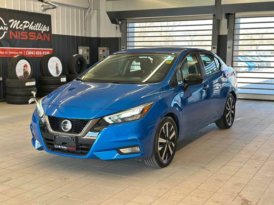 2022 Nissan Versa SR