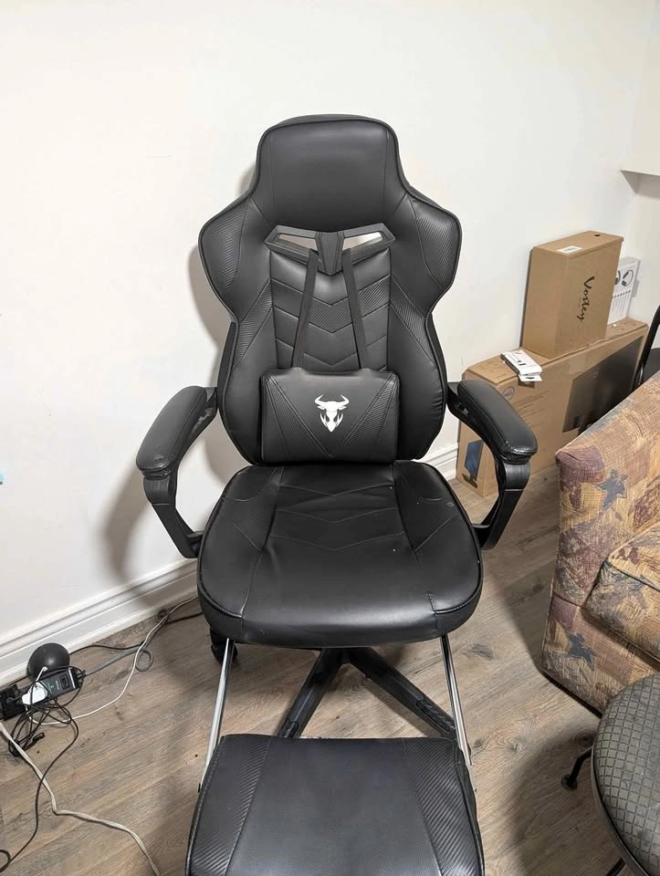 Office Gaming Chair with Foot Rest