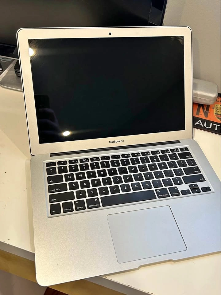 13 inch 2017 MacBook Air