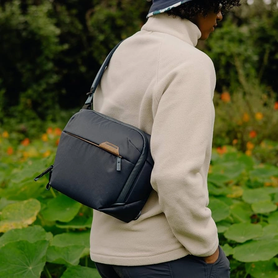 Peak Design Everyday Sling 6L (Midnight / Navy) — Like New - photo 3
