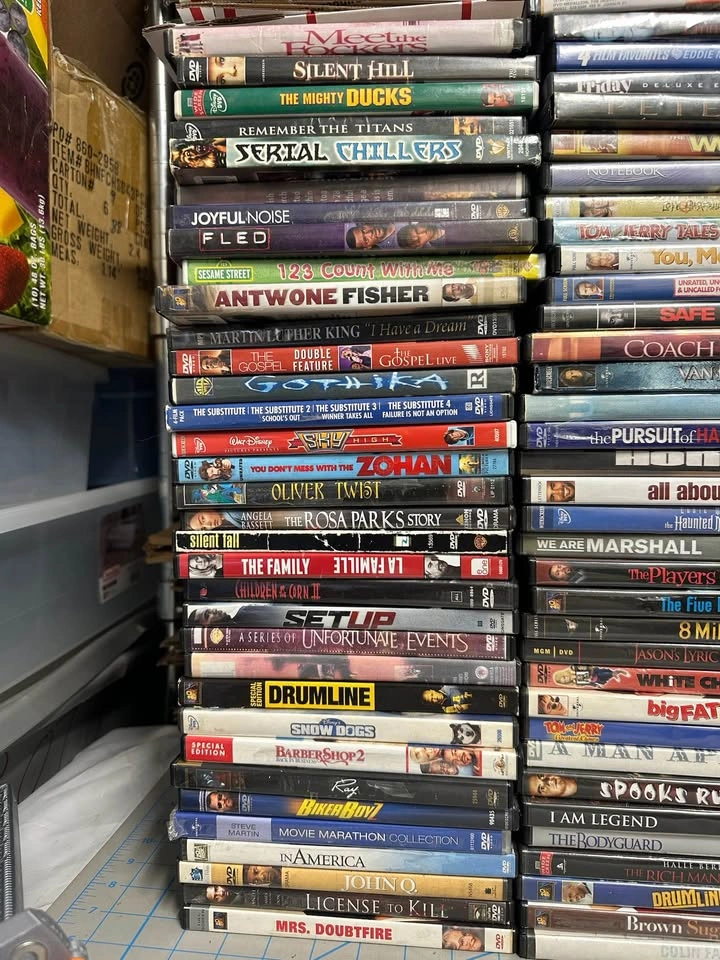 Lot of 104 DVD Movies: Family, Comedy, Drama, Kids & More - photo 2