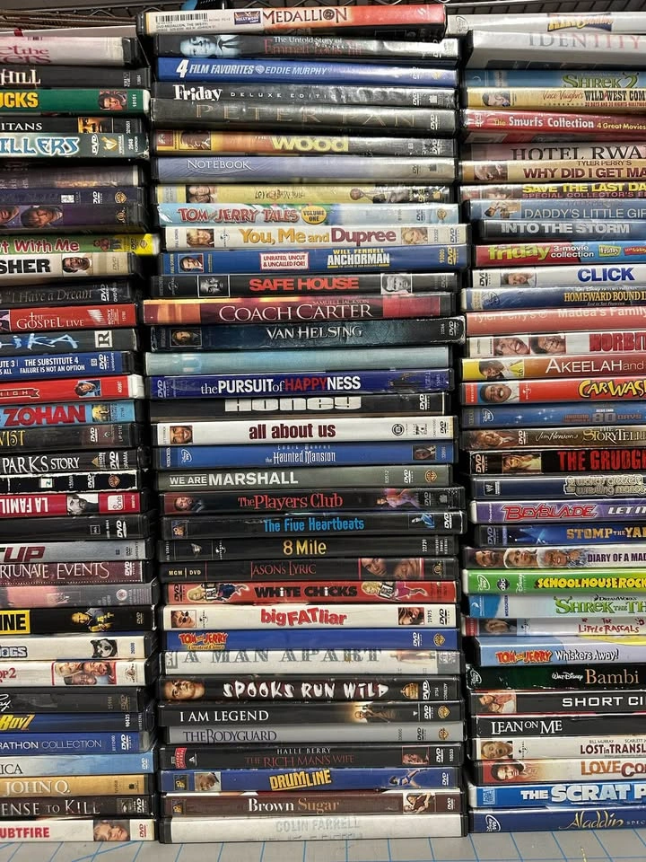 Lot of 104 DVD Movies: Family, Comedy, Drama, Kids & More - photo 5