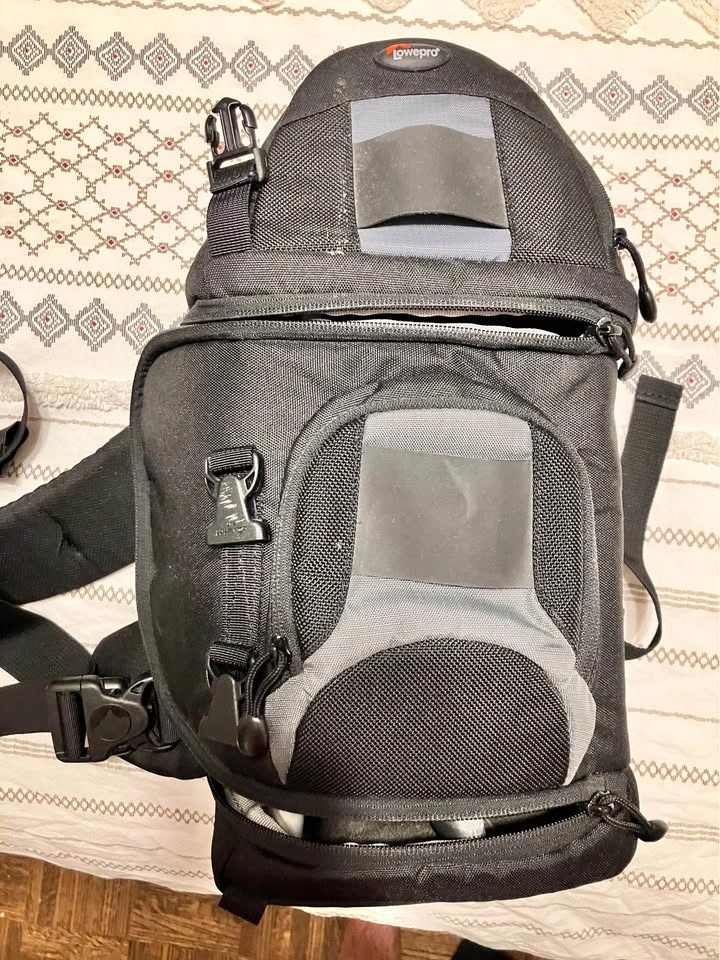 Lowerpro Camera Bag - photo 2