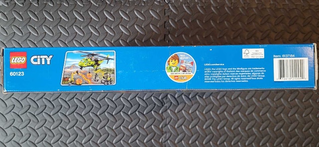 LEGO CITY 60123: Volcano Supply Helicopter, New & Factory Sealed - photo 5