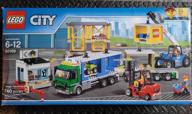 LEGO CITY 60169: Cargo Terminal, New & Factory Sealed