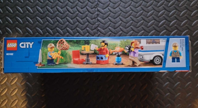 LEGO CITY 60182: Pickup & Caravan, New Factory Sealed - photo 3