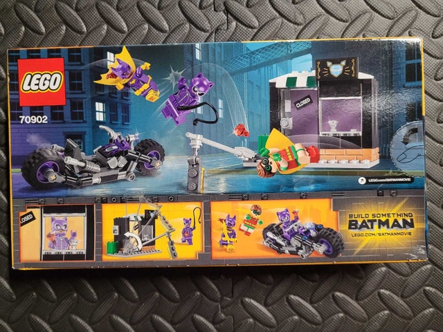 LEGO Batman Movie 70902 Catwoman Catcycle Chase - photo 2