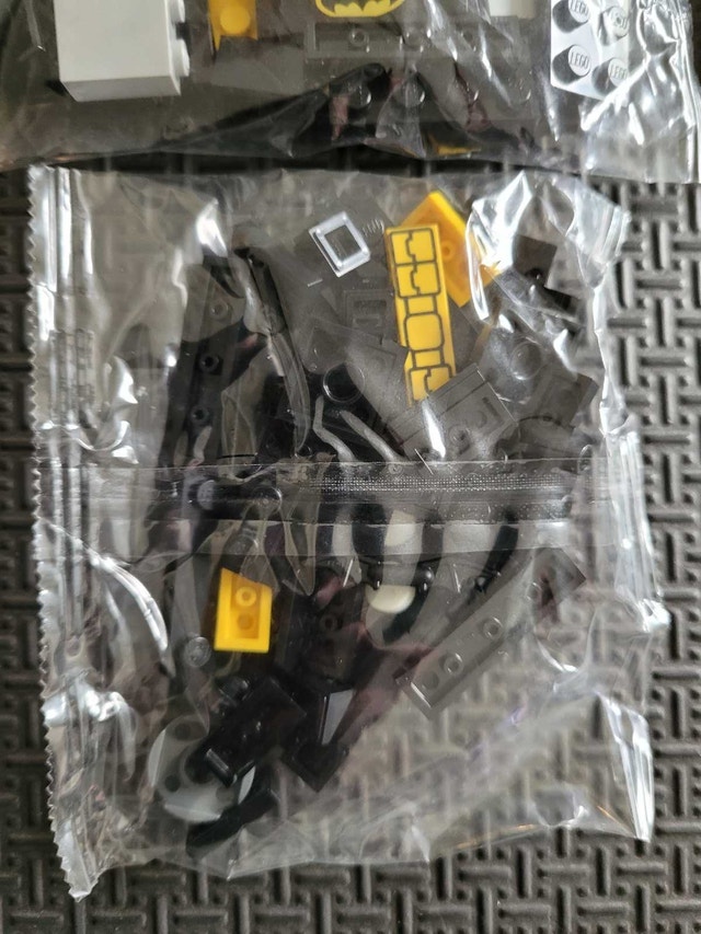 LEGO BrickHeadz 1 41585: Batman, New, Factory Sealed Bags NO BOX - photo 5
