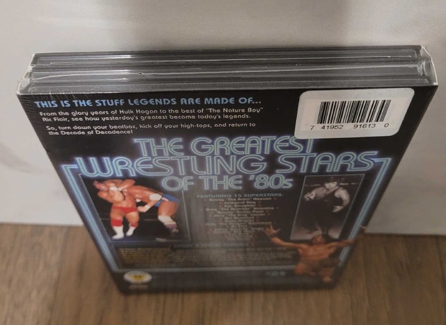 WWE The Greatest Wrestling Stars Of The 80s Collector's Edition - photo 3