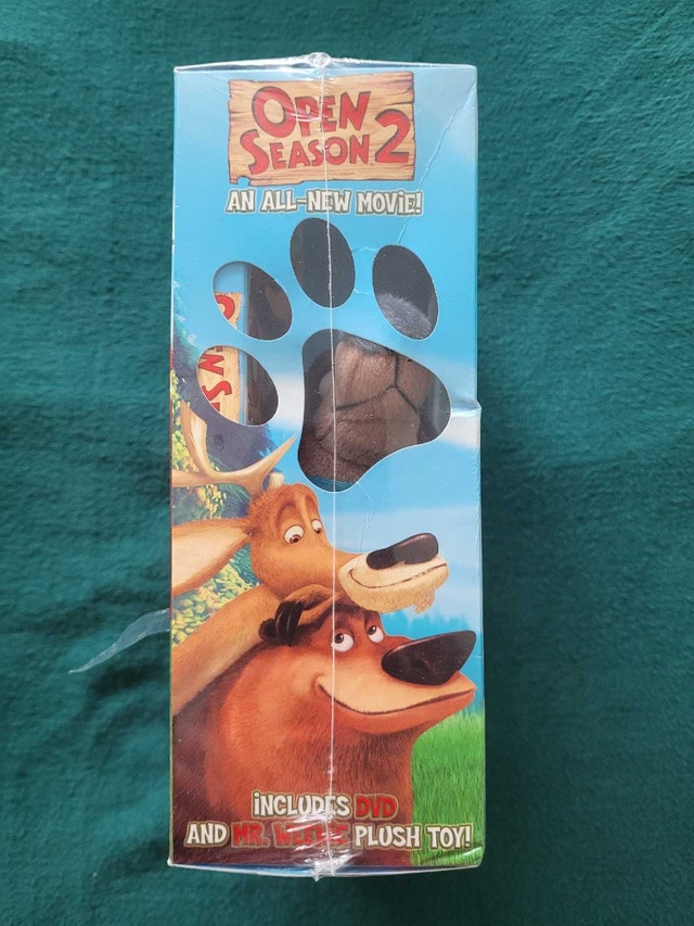 Open Season 2 DVD with Mr Weenie Plush - ULTRA RARE! - photo 2