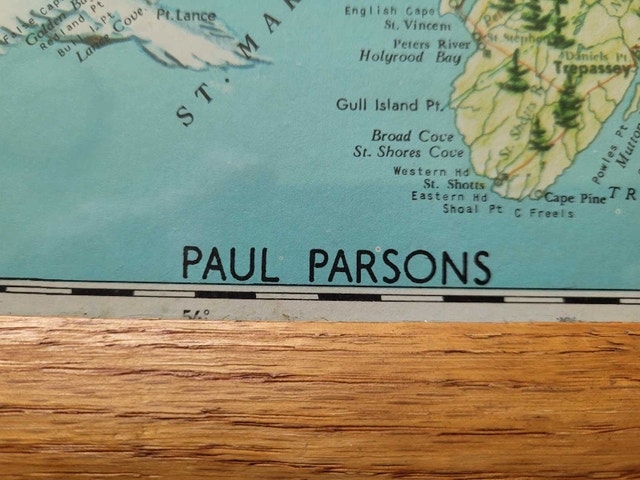 Pictorial Map of Newfoundland by Paul Parsons Vintage 1981 - photo 3