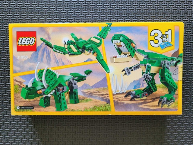 LEGO Creator 3-in-1 Mighty Dinosaurs (2017 Green Edition) - photo 2