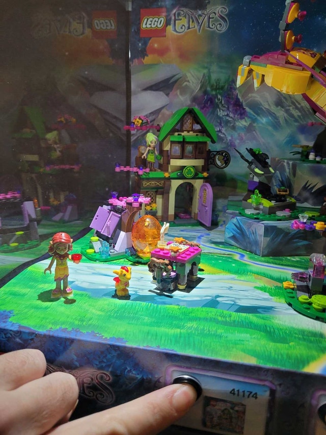 LEGO Elves Store Display with 4 Sets & Working Lights - photo 5
