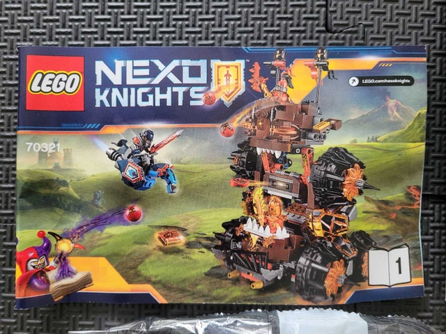 LEGO Nexo Knights 70321: General Magmar's Siege Machine of Doom - photo 2