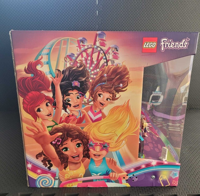 LEGO Friends Store Display with Working Lights and Sounds! - photo 4