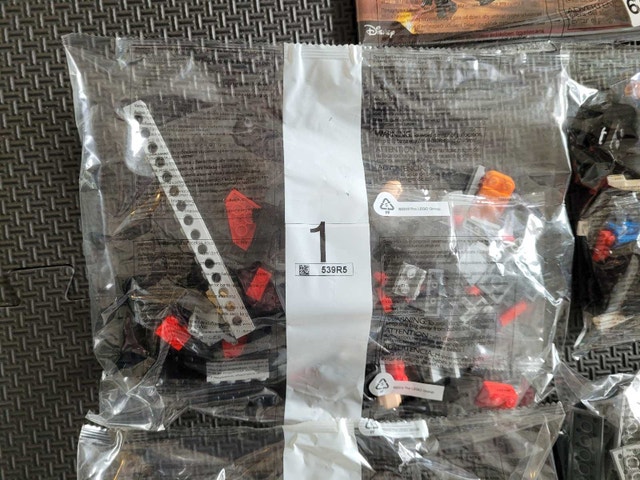 LEGO Star Wars 75101: First Order Special Forces Tie Fighter - photo 3