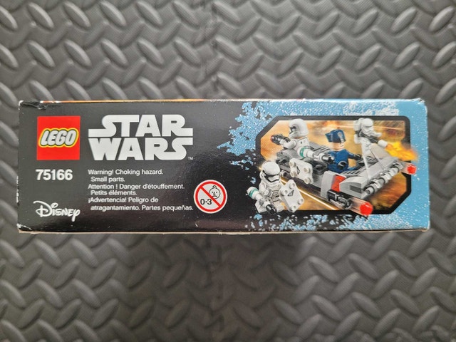 LEGO Star Wars 75166: First Order Transport Speeder Battle Pack - photo 4