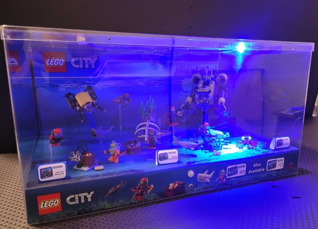 LEGO CITY Deep Sea 2015 Store Display with Working Lights, RARE! - photo 2