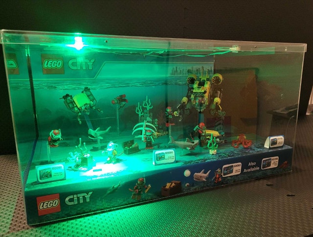 LEGO CITY Deep Sea 2015 Store Display with Working Lights, RARE! - photo 3