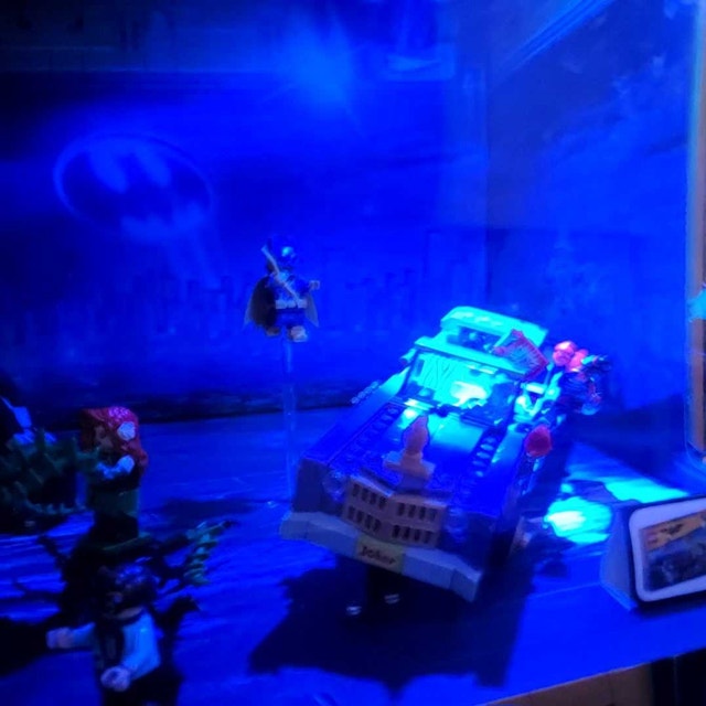 LEGO Batman Movie 2016 Store Display With Working Lights! - photo 5