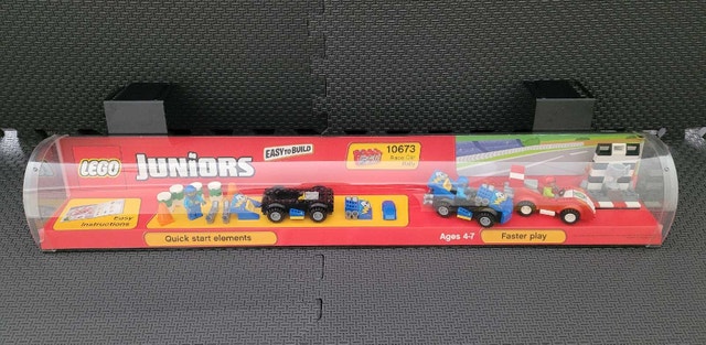 LEGO Juniors 10673 Store Display Tube 2014