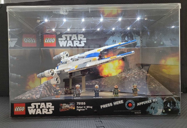 LEGO Star Wars 75155 Rebel U-Wing Fighter Store Display