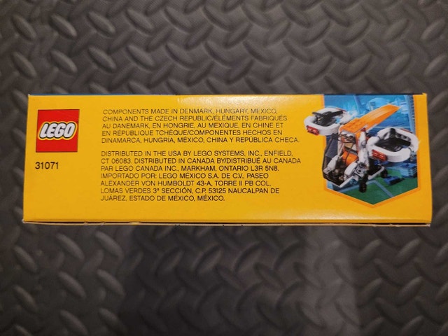 LEGO CREATOR 31071: 3 in 1 Drone Explorer, New & Factory Sealed - photo 4