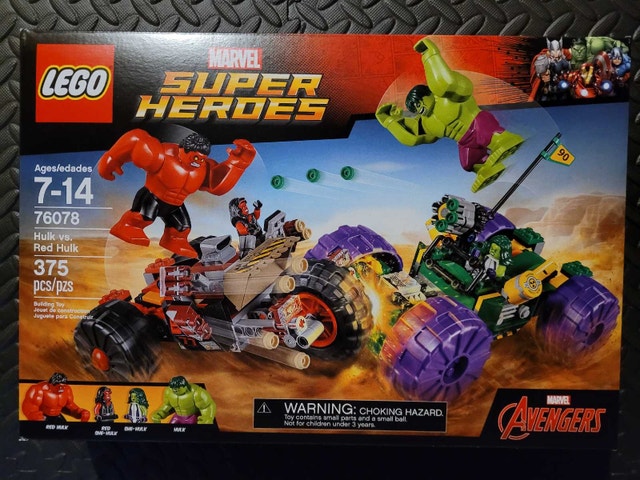 LEGO Marvel Super Heroes 76078 Hulk vs. Red Hulk, Factory Sealed