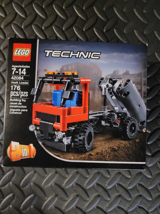 LEGO TECHNIC 42084: Hook Loader, New And Still Factory Sealed