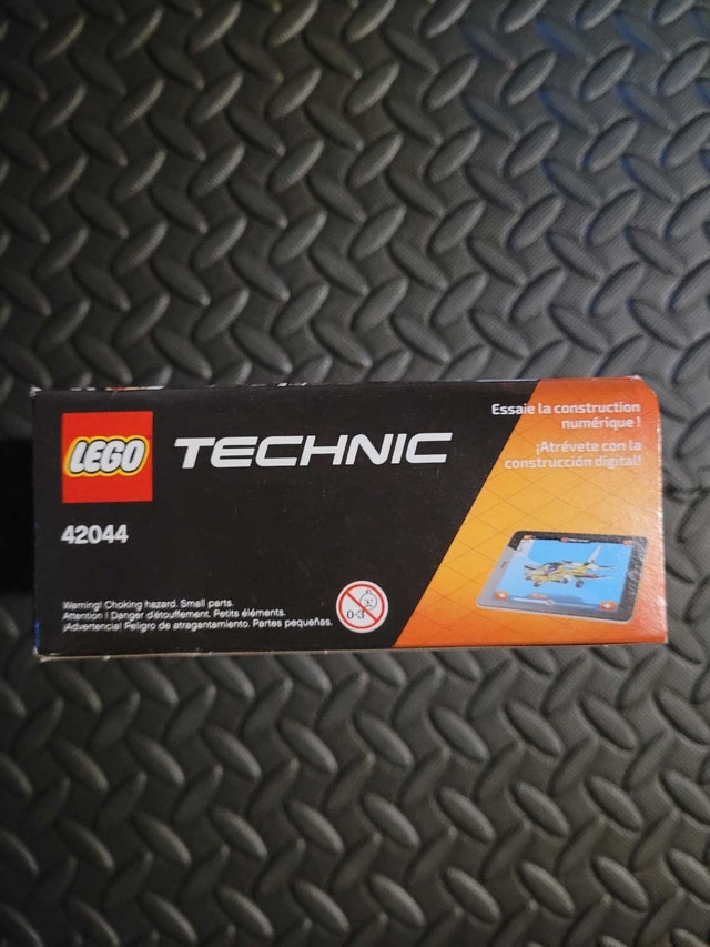 LEGO TECHNIC 42044: Display Team Jet, New & Factory Sealed - photo 5