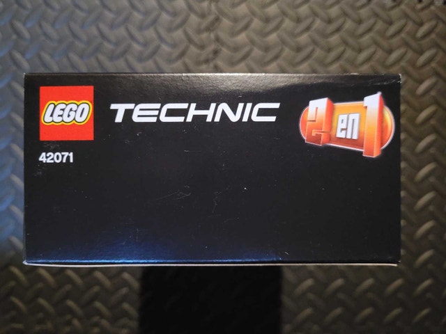 LEGO TECHNIC 42071: Dozer Compactor, New & Factory Sealed - photo 4