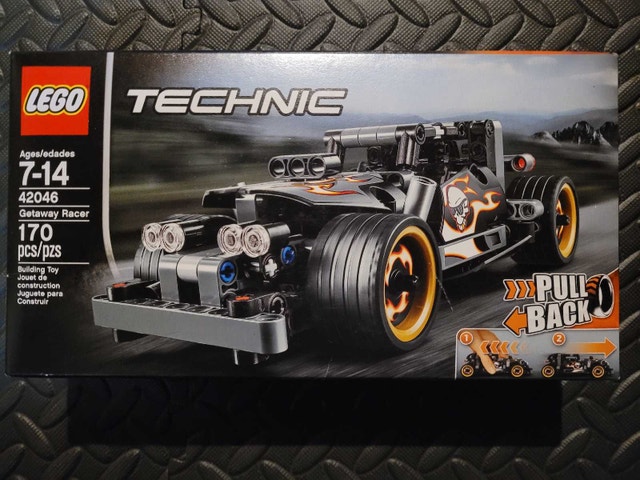 LEGO TECHNIC 42046 Getaway Racer - New & Sealed