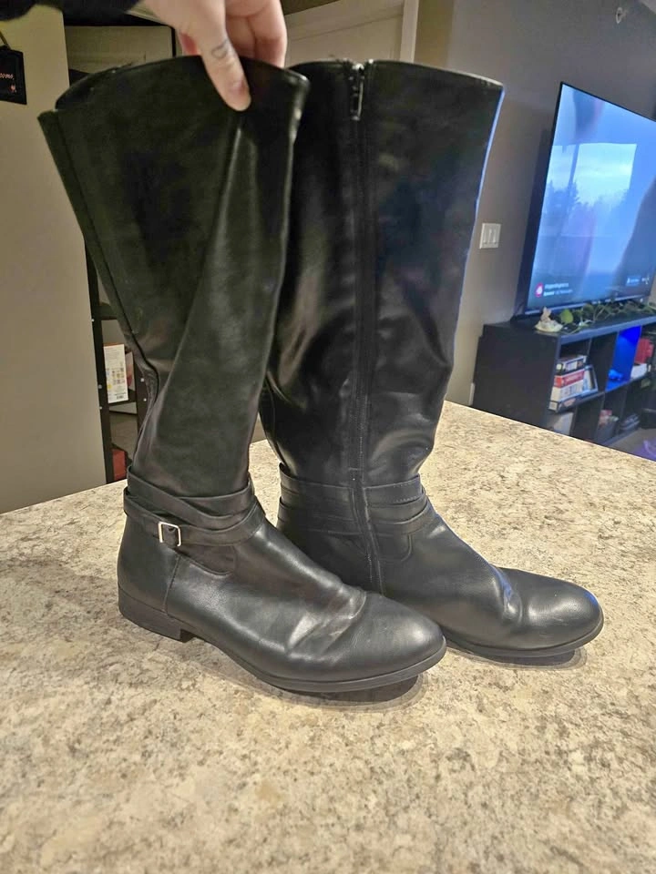 Pleather Boots - Ladies 9.5
