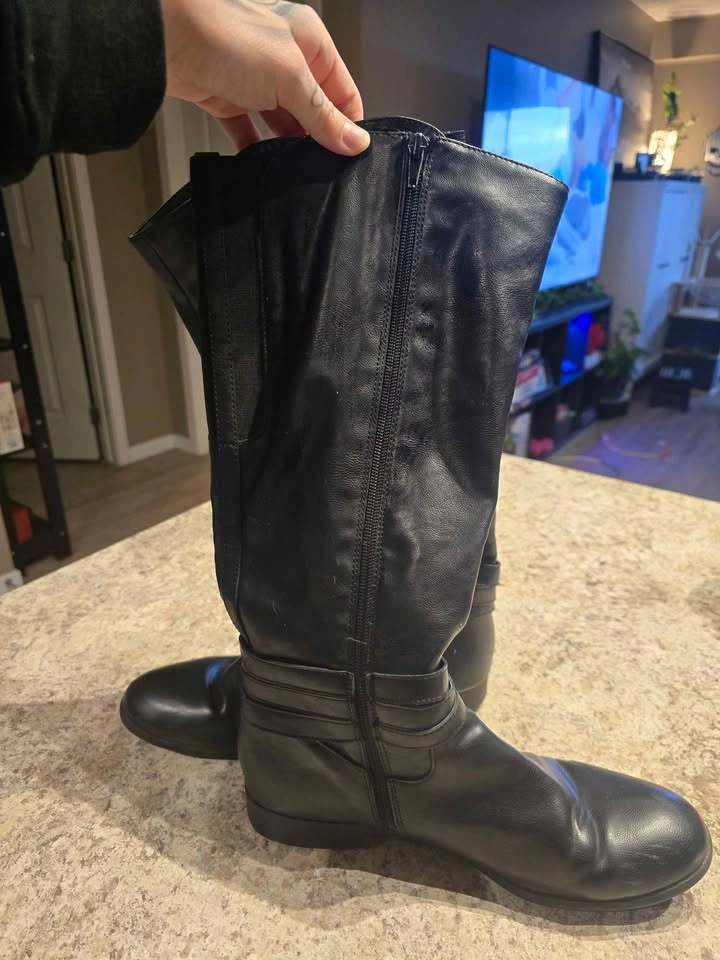 Pleather Boots - Ladies 9.5 - photo 2