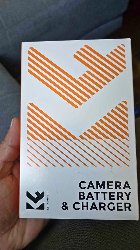 K&F Concept NP-FW50 Camera Battery & Dual USB Charger