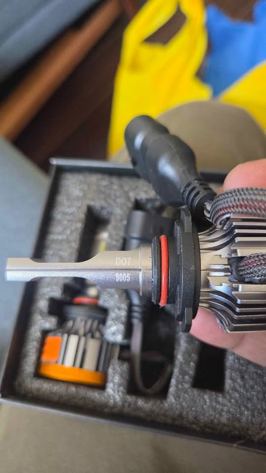 FIRE HAWK 9005/HB3 LED Headlight Bulbs - photo 2