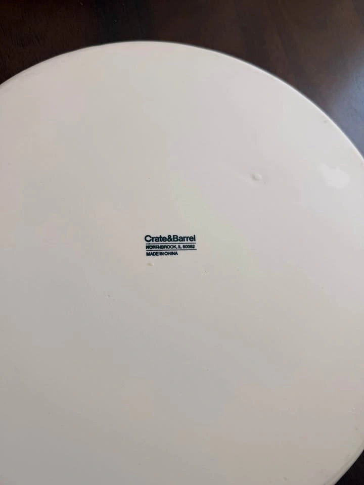 Crate & Barrel Dinnerware Set - photo 4