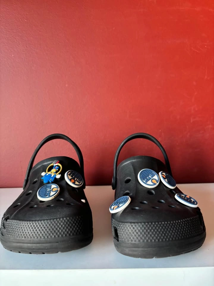 Black Crocs Clogs Size 1 with Oilers Jibbitz - photo 2