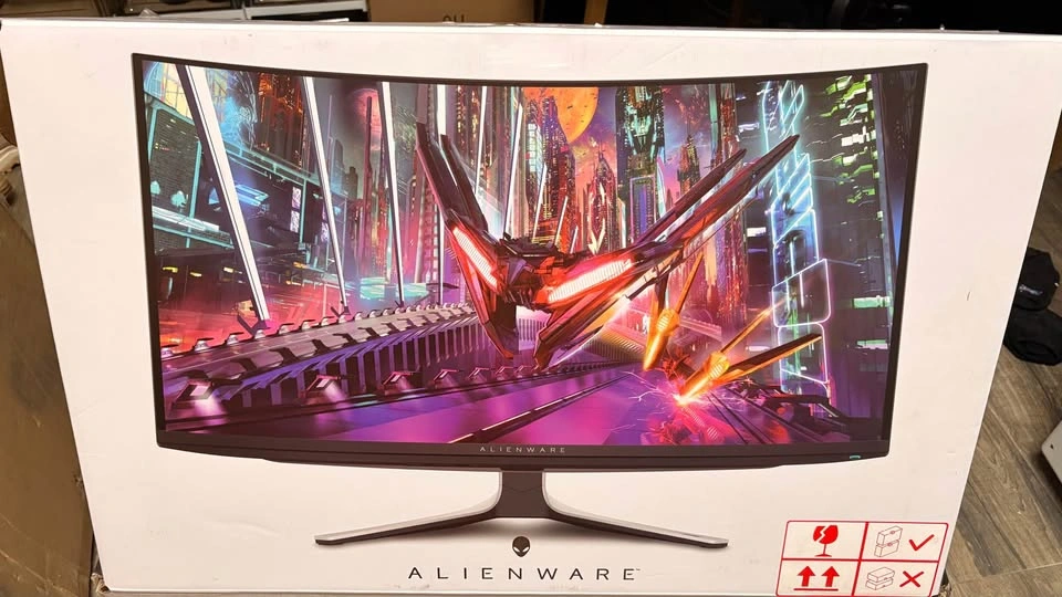 Alienware 32" 4K 240Hz QD OLED Curved Gaming Monitor (AW3225QF)