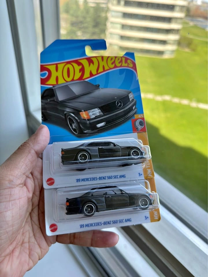Hot Wheels '89 Mercedes-Benz 560 SEC AMG