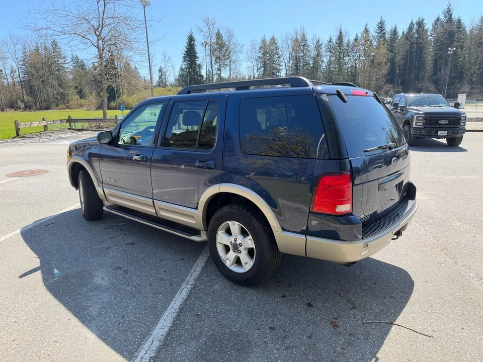 2005 Ford Explorer - photo 5