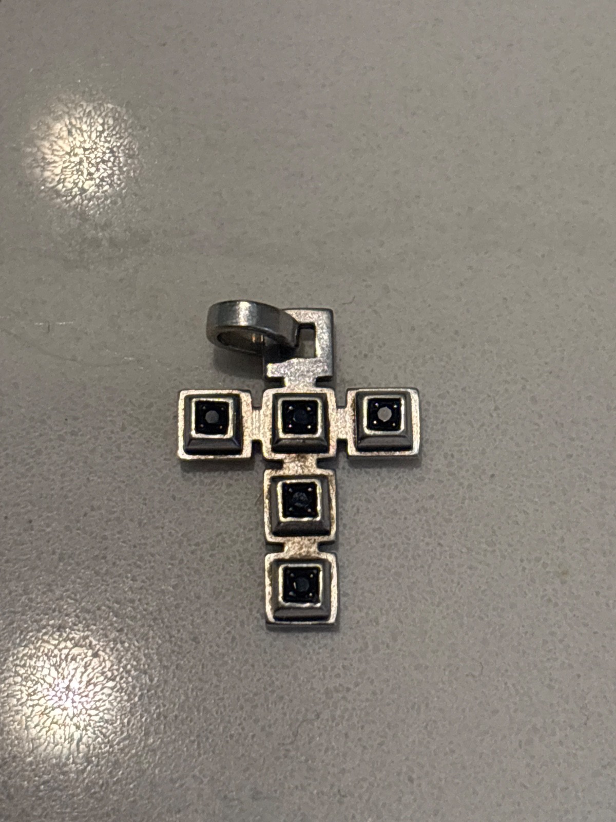 Zancan 18K White Gold Cross Pendant - 5 Black Diamonds - photo 3