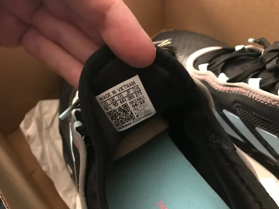 Adidas Web Boost size 10/10.5 Mens, worn once image indicator(2)